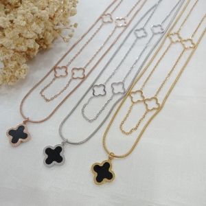 kalung wanita 2 layer motif titanium anti karat Kalung Titanium Fashion Wanita 2 Layer Bunga Hitam Anti Karat