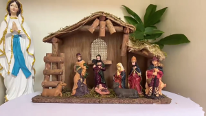 Resin Nativity Figurines Xmases Natvity Scene Statues Tabletop Ornament Resin Manger Holy Family Sculptures Home Decors