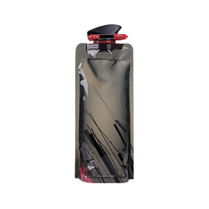 Foldable Water Bottle 700ml Collapsible Outdoor Hiking Plastic Water Bottle with Hook Design Reusable Camping Drink Tank