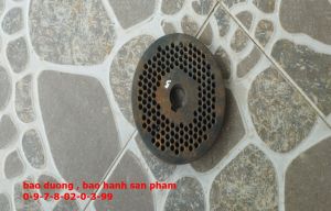Sàng 4ly lắp máy ép cám viên s150 gồm 1 cái