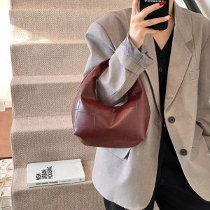 DVFDA พียู PU กระเป๋าสานทอ สีแดงเเดง ลายควิลท์ ถุงใต้วงแขน แฟชั่นสำหรับผู้หญิง สีดำสีดำ กระเป๋ารูปพระจันทร์เสี้ยว สาวๆ