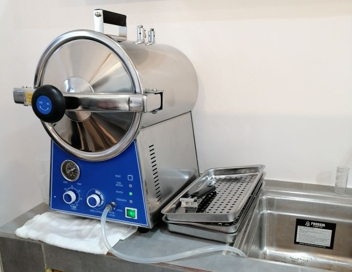 24Liters horizontal CLEANMED Table top Autoclave Steam Sterilizer