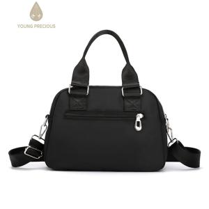 กระเป๋าสะพายไหล่ไนลอนลำลองกระเป๋าพาดลำตัวสำหรับผู้หญิงความจุมากเหมาะสำหรับการช้อปปิ้งและการเดินทางด้วยการออกแบบที่ทันสมัย