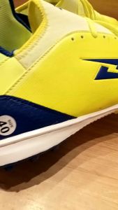 Giày đá bóng Winbro Zatta đã khâu đế Vàng chanh