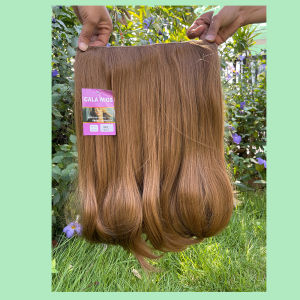 แฮร์พีช hairpiece แฮร์พีช calawigs ชิ้นหนาพิเศษไหมด้านเหมือนผมจริง แฮร์พีงุ้มปลาย รหัส 8913 กว้าง28cm ยาว48cm-