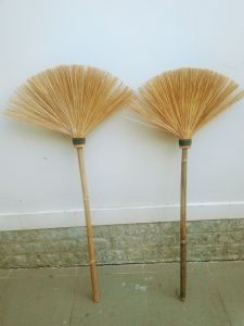 [HCM]chổi quét nhà đa năng quét nước quét sân quét lá cán dài chống đau lưng chất liệu tre lâu bền