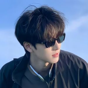 Japanese wigs boys and teenagers with short straight hair daily universal medium fringe bangs fake is too fluffy naturally white full headgear