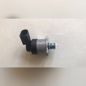 New Diesel Engine Fuel Pressure Regulator Metering Contral Valve For BMW E70 X5 3.0 Fuel Pump 0445010194 13617804411 0928400751