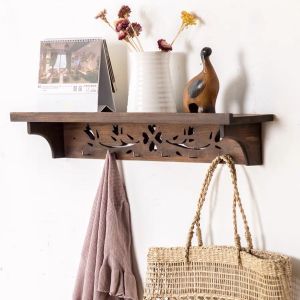 ชั้นวางของติดผนังไม้สักฉลุ ชั้นวางของติดผนังไม้อเนกประสงค์ ชั้นวาง ของพร้อมที่แขวนเสื้อผ้า กุญแจ ชั้นวางของ แขวนผนัง แขวนทัพพี แขวน