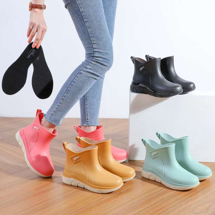 Crocs rainy on sale shoes women