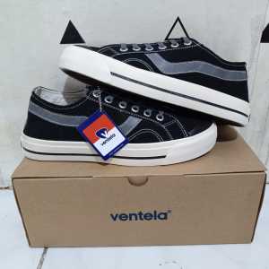 Sepatu Sneakers Hitam Abu Abu Sepatu Model Rendah / Sepatu Masa Kini