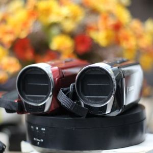 Canon IVIS HF R32 có wifi