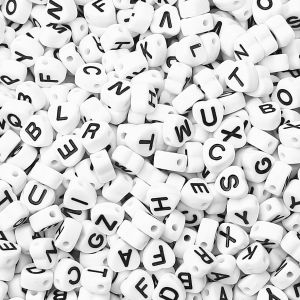 ลูกปัดที่กั้นระยะตัวอักษร26ตัวอักษรแบบสุ่ม100ชิ้นลูกปัดสำหรับเครื่องประดับสร้อยข้อมือสร้อยคออัญมณีแบบทำมือ