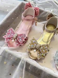 รองเท้าแตะส้นสูงสำหรับเด็กผู้หญิง ชุดฤดูร้อนแฟชั่นเกาหลี โบว์เด็ก สีชมพู เปิดนิ้วเท้า รองเท้าเจ้าหญิง Hot
