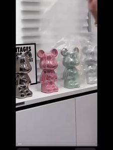 【Ship in 24H】轻奢暴力熊摆件高档陶瓷客厅玄关电视柜酒柜存钱罐家居装饰品送礼Light Violent Bear Ornaments High-End Ceramic Living Room Entrance TV Cabinet Wine Cabinet Piggy Bank Home Decorations Gifts