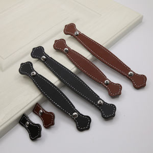 European-style Modern Cabinet Door Surface-mounted Leather Pull Handle for Wardrobe Doors Cabinets TV Cabinets Drawers Brown Leather Handles 欧式现代柜门明装皮拉手  衣柜门 橱柜 电视柜 抽屉 棕色皮革 把手 FUNIANQI