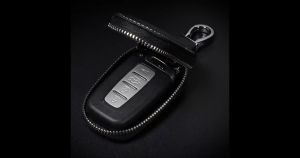 dncnf Leather Key Holder Wallet Fit SAIC Maxus T60 T70 T90 D60 D90 D20 G50 G10 G20 V80 V90 Smart Remote Key Case Keyring T6H1N