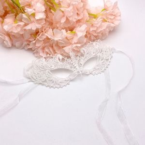 LIEYH ไนท์คลับกลางคืน สำหรับเด็กผู้หญิง เป็นรูกลวง มาส์กหน้า ของขวัญสำหรับเด็ก แฟนซี ปิดตา คอสเพลย์พรอมพร็อพ อุปกรณ์ฮาโลวีน ลูกไม้งานแฟนซี เต้นรำ อุปกรณ์ปาร์ตี้ปาร์ตี้ เวนิส