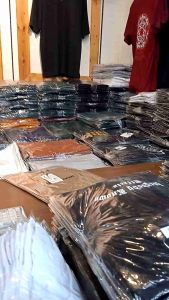 Baju Kaos Ariel Noah Motif Salur Premium Terbaru Terlaris Untuk Pria Dan Wanita Dewasa