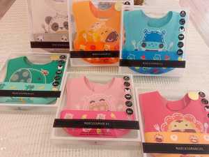 MARCUS & MARCUS Wide Coverage Silicone Bib - For 6MONTHS babies and above