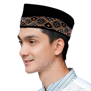 RAMLI Songkok Lukis TERNATE AC Tinggi 9