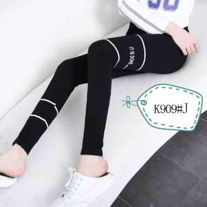 กางเกงแบบรัดรูป ยาวดำล้วน ยืดเยอะ ผ้าเนื้อดีใส่สบาย รัดกระชับ กางเกงโยคะ สวมใส่สบาย คู่ควรทุก เอวสูง กระชับหน้าท้องK909