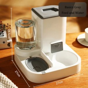 Automatic gravity-fedfeeder and water dispenser complete with afood bowl – a universalaccessory.