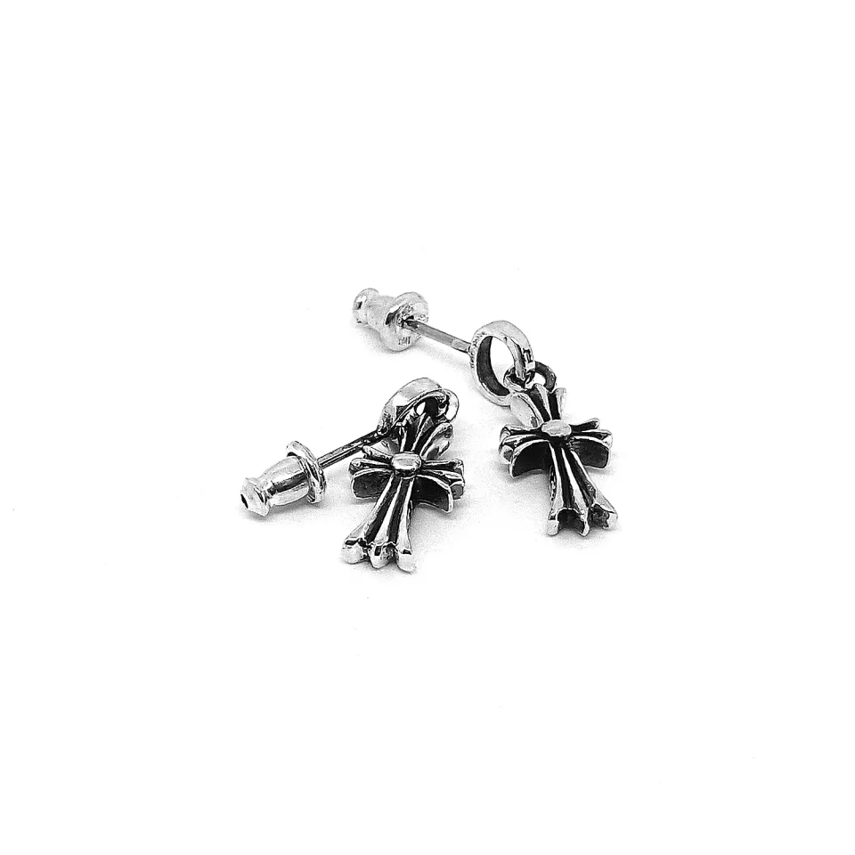 CHROME HEARTS 過多 CH CROSS BABY FAT Earring