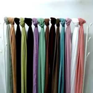 Kain Ceruty Babydoll 5 Meter: Desain Fashion Berkualitas Tinggi