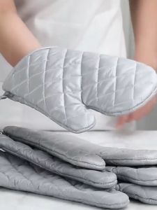 Kitchen Anti-Scalding Microwave Oven Gloves Special Tools for Baking