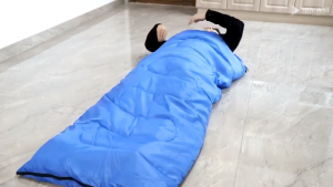ถุงนอนที่มีน้ำหนักเบาพกพากันน้ำกลางแจ้งตั้งแคมป์เดินป่าท่องเที่ยวถุงนอนพร้อมถุงเก็บฟรี Outdoor Camping Hiking Travel Sleeping Bag เขียว Green