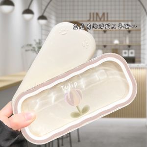 Flower shaped glasses case high aesthetic myopia glasses portable anti pressure myopia glasses花朵眼镜盒高颜值近视眼镜便携防压近视镜墨镜学生收纳盒简约ins