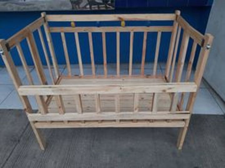 Baby store crib foldable