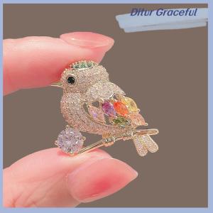 Ditur เข็มกลัดนกแฟชั่นใหม่สำหรับผู้หญิงเข็มกลัดคริสตัลไรน์สโตนสำหรับเด็กผู้หญิงหมุดสัญลักษณ์รูปสัตว์แวววาวเครื่องประดับสำหรับสุภาพสตรี