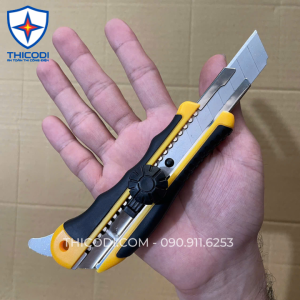 Dao rọc đa năng có nạy vỏ cáp và hộp 10 lưỡi dao 18mm A0041 hiệu C MART