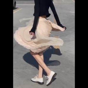 Discover the Allure of the COD New Fairy Beige Oversized Swing Wave Edge Fashion Quicksand Skirt