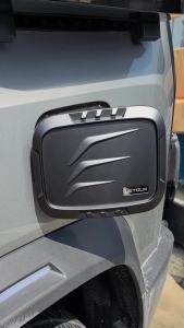 Chery Jetour Traveller 2023 2024 Jetour T2 ชิ้นส่วนตกแต่งป้องกันประตูรถสติ๊กเกอร์ถังน้ำมันสีดำด้าน