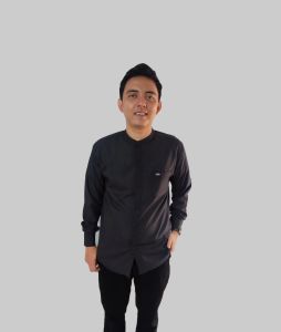 Kemeja pria lengan panjang bahan katun gramasi 100 terlaris