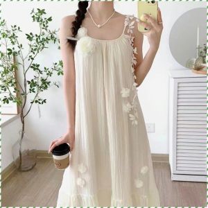 ชุด หลวม กระโปรงทรงเอ ลมอ่อนๆ สบายใจและมั่นใจ ย้อนยุค อ่อนนุ่ม โรแมนติ ก ารกลับมาพบกันอีกครั้ง