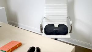 Mysnug Gel Enhanced Seat Cushion - Non-Slip Orthopedic Gel & Memory Foam Coccyx Cushion for Tailbone