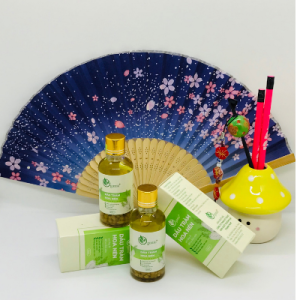 Dầu tràm huế nguyên chất ngâm hoa nén chính hãng Oganic+ chai 50ml