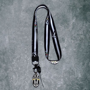 Aksesoris Gantungan Name Tag Club Sepakbola JUVENTUS Bahan Polyester
