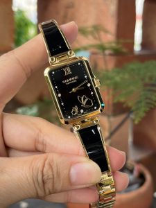 Đồng Hồ Nữ Sunrise 9933SA Mặt Họa Tiết Hình Bướm Dây Thép Và Ceramic Size 30mm Fullbox