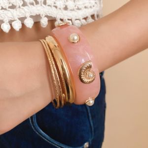 FOUNDTWO 4Pcs Vòng tay trên tay Bộ vòng tay hình sao biển làm từ nhựa. Ngọc trai vỏ sò Đồ thủ công mỹ nghệ Bộ vòng tay hình sao biển Ấn Độ 4 CÁI Vòng tay nữ Quà tặng cho phụ nữ và các bạn gái.