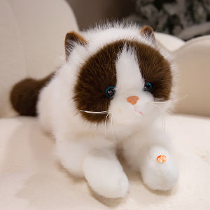 JOJO CASTLE High Quality Ragdoll Doll 50/60cm Lifelike Cat Plush Toys with Bib Cozy Fluffy Lying Prone Kitten Doll Lovely Home Decor Pretty Kids Birthday Xmas Gift