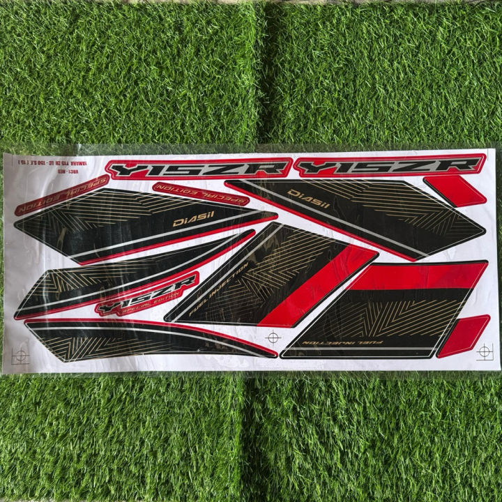 (15)%20Y15%20Y15ZR%20LC150%20V1%20V2%20SE%20Special%20Edition%20Body%20Cover%20Stripe%20Sticker%20(%2015%20)%20%20VRC1%20Red%20/%20DNPM1%20Purple%20/%20DPRME%20/%20DPBMU%20-%20Image%204