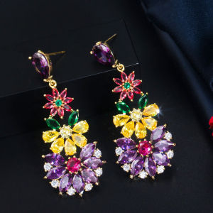 เลื่อมต่างหูตุ้งติ้งกับดอกไม้ลายหยดน้ำประณีต925เข็มเงินการตั้งค่าปูหลากสี AAA ลูกบาศก์ Zirocnia ผู้หญิงสีเหลืองทองเครื่องประดับหูสำหรับอาหารค่ำเครื่องประดับ SE800ชุดเดรส