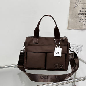2026 New alo Simple and versatile nylon waterproof shoulder crossbody bag with large capacity and multiple compartments for commuting