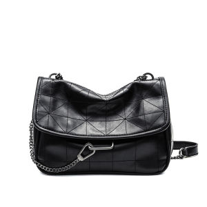IELGY Black chain fashion rock rhombus cover one-shoulder soft messenger bag all-match