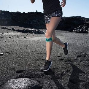 Bauerfeind Sports Knee Strap - treatment of patellar tendinitis stimulates the tendon